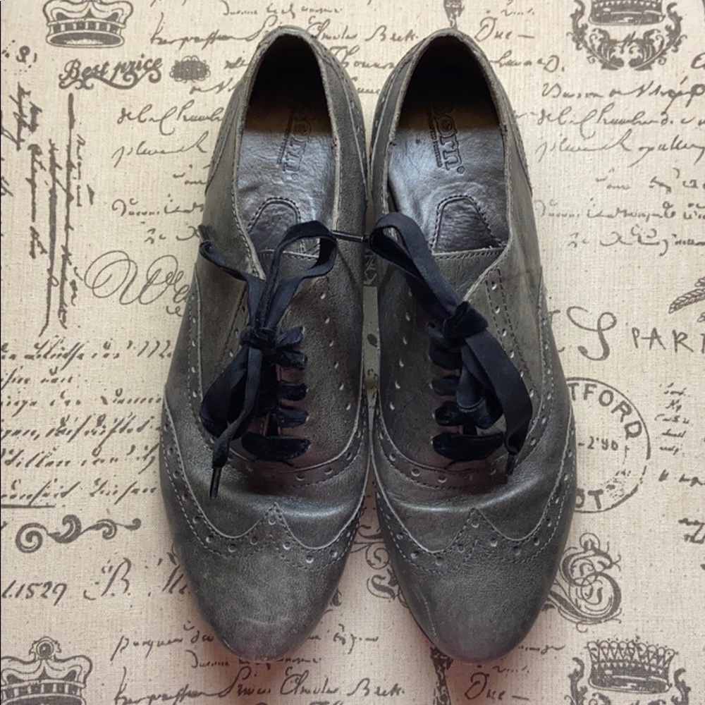 Silver Born oxfords🖤